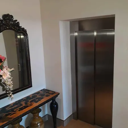 El Capricho Hotel 2*